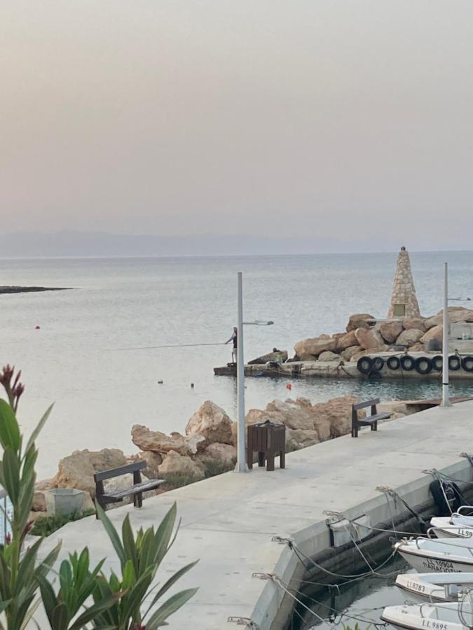 Trident Beach Apartment Protaras Buitenkant foto